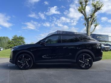 SPOTICAR Omoda 7 1.5t Shs 18.4kwh Noble Dht1 Euro 6 (s/s) 5dr Used Car - Suv Plug-in Hybrid Black - Swansea - 1200607465_5