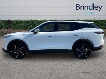 SPOTICAR Omoda 7 1.5t Shs 18.4kwh Noble Dht1 Euro 6 (s/s) 5dr Used Car - Suv Plug-in Hybrid White - Cannock - 1200627527_5
