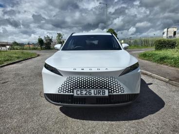 SPOTICAR Omoda 7 1.5t Shs 18.4kwh Noble Dht1 Euro 6 (s/s) 5dr Used Car - Suv Plug-in Hybrid White - Bridgend - 1200631452_2