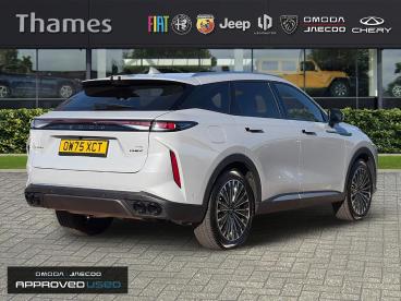 SPOTICAR Omoda 9 1.5t Shs 34.46kwh Noble Dht3 4wd Euro 6 (s/s) 5dr Used Car - Suv Plug-in Hybrid Grey - Slough - 1200594947_3