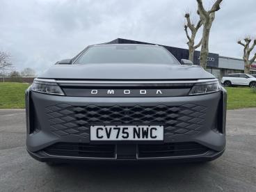 SPOTICAR Omoda 9 1.5t Shs 34.46kwh Noble Dht3 4wd Euro 6 (s/s) 5dr Used Car - Suv Plug-in Hybrid Grey - Swansea - 1200596738_2