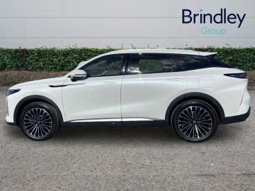 SPOTICAR Omoda 9 1.5t Shs 34.46kwh Noble Dht3 4wd Euro 6 (s/s) 5dr Used Car - Suv Plug-in Hybrid White - Cannock - 1200602304_5