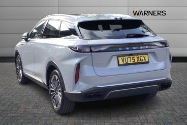 SPOTICAR Omoda 9 1.5t Shs 34.46kwh Noble Dht3 4wd Euro 6 (s/s) 5dr Used Car - Suv Plug-in Hybrid Grey - Gloucester - 1200621503_3