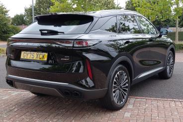 SPOTICAR Omoda 9 1.5t Shs 34.46kwh Noble Dht3 4wd Euro 6 (s/s) 5dr Used Car - Suv Plug-in Hybrid Black - Littlehampton - 1200625171_3
