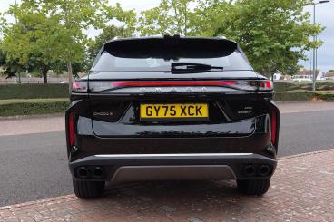 SPOTICAR Omoda 9 1.5t Shs 34.46kwh Noble Dht3 4wd Euro 6 (s/s) 5dr Used Car - Suv Plug-in Hybrid Black - Littlehampton - 1200625171_4