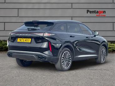 SPOTICAR Omoda 9 1.5t Shs 34.46kwh Noble Dht3 4wd Euro 6 (s/s) 5dr Used Car - Suv Plug-in Hybrid Black - Sheffield - 1200633000_4