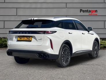 SPOTICAR Omoda 9 1.5t Shs 34.46kwh Noble Dht3 4wd Euro 6 (s/s) 5dr Used Car - Suv Plug-in Hybrid White - Sheffield - 1200636143_4