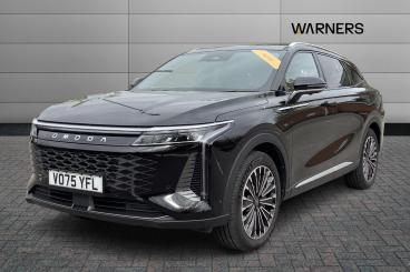 SPOTICAR Omoda 9 1.5t Shs 34.46kwh Noble Dht3 4wd Euro 6 (s/s) 5dr Used Car - Suv Plug-in Hybrid Black - Gloucester - 1200637193_2
