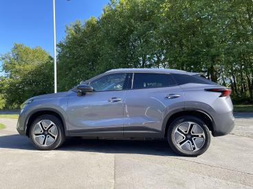 SPOTICAR Omoda Volvo Ex30 E5 61.05kwh Noble Auto 5dr Used Car - Suv Electric Grey - Swansea - 1200545482_5