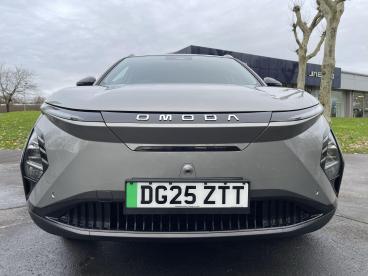 SPOTICAR Omoda Volvo Ex30 E5 61.05kwh Noble Auto 5dr Used Car - Suv Electric Silver - Swansea - 1200564092_2