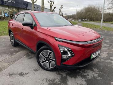 SPOTICAR Omoda Volvo Ex30 E5 61.05kwh Noble Auto 5dr Used Car - Suv Electric Red - Swansea - 1200574881_1