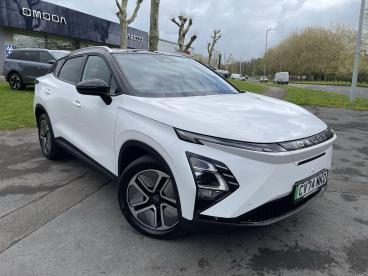 SPOTICAR Omoda Volvo Ex30 E5 61.05kwh Noble Auto 5dr Used Car - Suv Electric White - Swansea - 1200595442_1