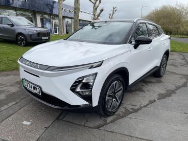 SPOTICAR Omoda Volvo Ex30 E5 61.05kwh Noble Auto 5dr Used Car - Suv Electric White - Swansea - 1200595442_3