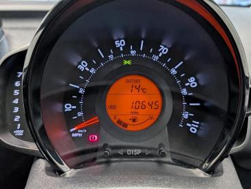 SPOTICAR Peugeot 108 1.0 Allure Euro 6 (s/s) 5dr Used Car - City Car Petrol Grey - County Antrim - 1200538488_4