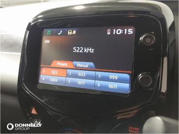 SPOTICAR Peugeot 108 1.2 Puretech Allure Euro 6 5dr Used Car - City Car Petrol Black - Eglinton - 1200601674_4