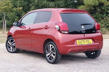 SPOTICAR Peugeot 108 1.0 Collection Euro 6 (s/s) 5dr Used Car - City Car Petrol Red - Eastbourne - 1200620560_5