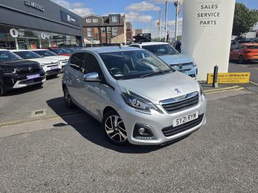 SPOTICAR Peugeot 108 1.0 Collection Euro 6 (s/s) 5dr Used Car - City Car Petrol Silver - Wakefield - 1200620841_1