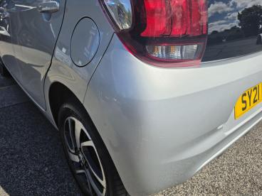 SPOTICAR Peugeot 108 1.0 Collection Euro 6 (s/s) 5dr Used Car - City Car Petrol Silver - Wakefield - 1200620841_5