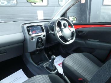 SPOTICAR Peugeot 108 1.0 Active Euro 6 (s/s) 5dr Used Car - City Car Petrol Red - Devizes - 1200621862_2