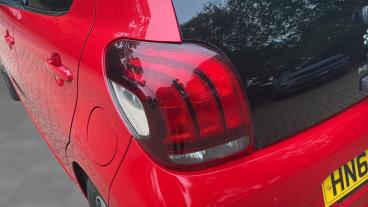 SPOTICAR Peugeot 108 1.0 Allure Euro 6 (s/s) 5dr Used Car - City Car Petrol Red - Godalming - 1200638604_5