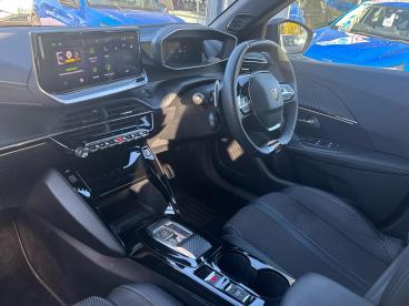 SPOTICAR Peugeot 2008 1.2 Puretech Gt Eat Euro 6 (s/s) 5dr Used Car - Suv Petrol Grey - Basingstoke - 1200546956_5