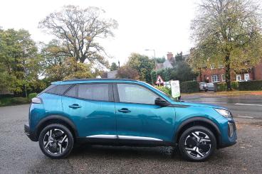 SPOTICAR Peugeot 2008 1.2 Puretech Allure Eat Euro 6 (s/s) 5dr Used Car - Suv Petrol Blue - Lichfield - 1200548325_5