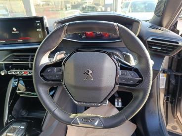 SPOTICAR Peugeot 2008 1.2 Puretech Gt Eat Euro 6 (s/s) 5dr Used Car - Suv Petrol Grey - Aylesbury - 1200553590_3