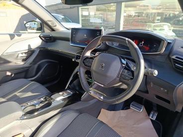 SPOTICAR Peugeot 2008 1.2 Puretech Gt Eat Euro 6 (s/s) 5dr Used Car - Suv Petrol Grey - Aylesbury - 1200553590_5
