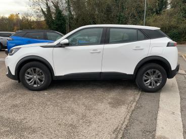 SPOTICAR Peugeot 2008 1.2 Puretech Active Premium Euro 6 (s/s) 5dr Used Car - Suv Petrol White - Rugby - 1200555690_4