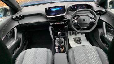 SPOTICAR Peugeot 2008 1.2 Puretech Allure Euro 6 (s/s) 5dr Used Car - Suv Petrol Blue - Walton On Thames - 1200556031_4