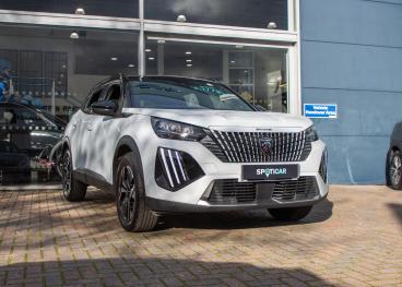 SPOTICAR Peugeot 2008 1.2 Puretech Gt Eat Euro 6 (s/s) 5dr Used Car - Suv Petrol White - Aldershot - 1200556650_1