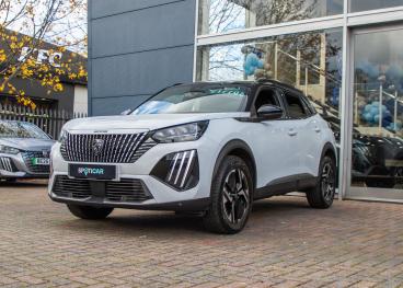 SPOTICAR Peugeot 2008 1.2 Puretech Gt Eat Euro 6 (s/s) 5dr Used Car - Suv Petrol White - Aldershot - 1200556650_3