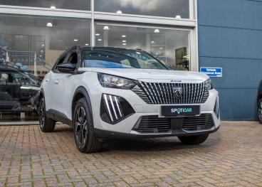 SPOTICAR Peugeot 2008 1.2 Puretech Gt Eat Euro 6 (s/s) 5dr Used Car - Suv Petrol White - Aldershot - 1200556650_5