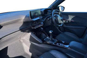 SPOTICAR Peugeot 2008 1.2 Puretech Gt Euro 6 (s/s) 5dr Used Car - Suv Petrol Black - Southend-on-sea - 1200561102_2