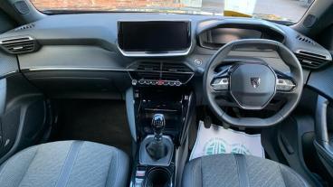 SPOTICAR Peugeot 2008 1.2 Puretech Allure Euro 6 (s/s) 5dr Used Car - Suv Petrol Black - Crawley - 1200561191_4