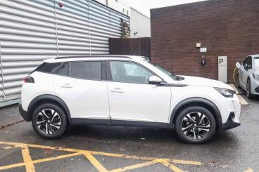 SPOTICAR Peugeot 2008 1.2 Puretech Allure Premium Eat Euro 6 (s/s) 5dr Used Car - Suv Petrol White - Stourbridge - 1200561747_5