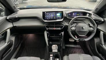 SPOTICAR Peugeot 2008 1.2 Puretech Gt Eat Euro 6 (s/s) 5dr Used Car - Suv Petrol Black - Stockport - 1200570042_5