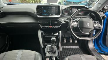 SPOTICAR Peugeot 2008 1.2 Puretech Allure Euro 6 (s/s) 5dr Used Car - Suv Petrol  - Nottingham - 1200570443_5
