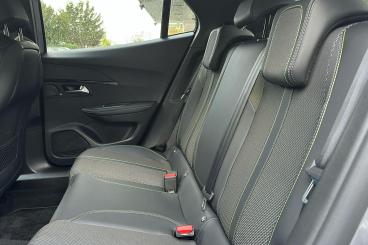 SPOTICAR Peugeot 2008 1.2 Puretech Gt Eat Euro 6 (s/s) 5dr Used Car - Suv Petrol Grey - Sidcup - 1200571128_5