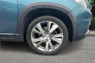 SPOTICAR Peugeot 2008 1.2 Puretech Allure Eat Euro 6 (s/s) 5dr Used Car - Suv Petrol Green - Southampton - 1200575099_5