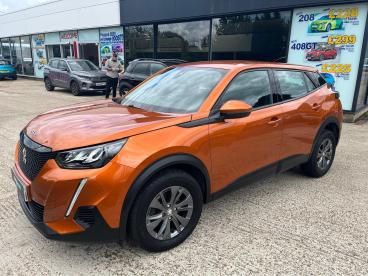 SPOTICAR Peugeot 2008 1.2 Puretech Active Premium Euro 6 (s/s) 5dr Used Car - Suv Petrol Orange - Wokingham - 1200575905_1