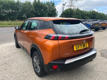 SPOTICAR Peugeot 2008 1.2 Puretech Active Premium Euro 6 (s/s) 5dr Used Car - Suv Petrol Orange - Wokingham - 1200575905_4