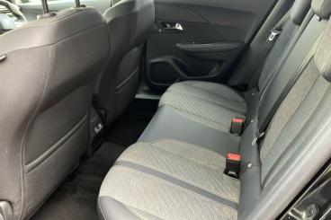 SPOTICAR Peugeot 2008 1.2 Puretech Allure Euro 6 (s/s) 5dr Used Car - Suv Petrol Black - Dartford - 1200576342_5