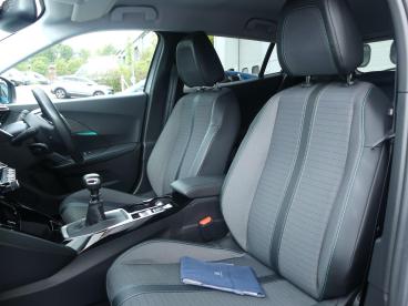 SPOTICAR Peugeot 2008 1.2 Puretech Allure Premium Euro 6 (s/s) 5dr Used Car - Suv Petrol Grey - Devizes - 1200576583_4