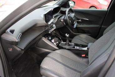 SPOTICAR Peugeot 2008 1.2 Puretech Allure Euro 6 (s/s) 5dr Used Car - Suv Petrol Grey - Dorchester - 1200576950_2