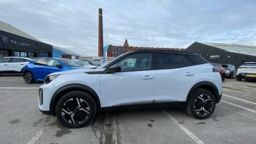 SPOTICAR Peugeot 2008 1.2 Puretech Gt Eat Euro 6 (s/s) 5dr Used Car - Suv Petrol White - Preston - 1200579200_5