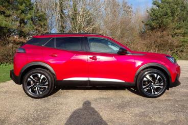SPOTICAR Peugeot 2008 1.2 Puretech Allure Premium Euro 6 (s/s) 5dr Used Car - Suv Petrol Red - Eastbourne - 1200581393_2