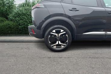 SPOTICAR Peugeot 2008 1.2 Puretech Allure Euro 6 (s/s) 5dr Used Car - Suv Petrol Black - Newbury - 1200584475_5