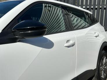 SPOTICAR Peugeot 2008 1.2 Puretech Active Premium Euro 6 (s/s) 5dr Used Car - Suv Petrol White - Swindon - 1200584892_5