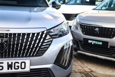 SPOTICAR Peugeot 2008 1.2 Puretech Gt Premium Eat Euro 6 (s/s) 5dr Used Car - Suv Petrol Grey - Leamington - 1200585254_5